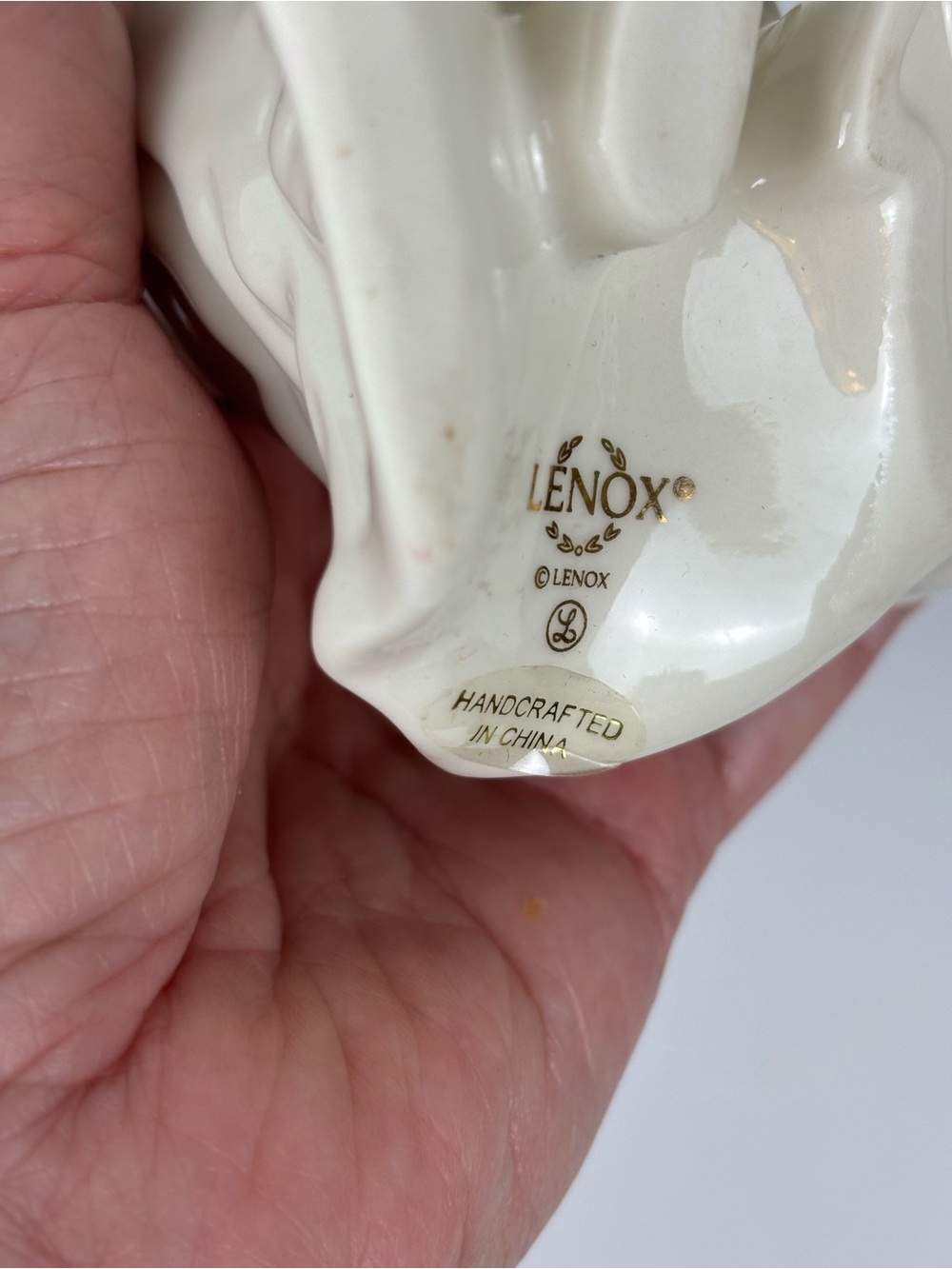 Lenox White Ceramic Santa Figurine with Gold Accents - Picture 9 of 10